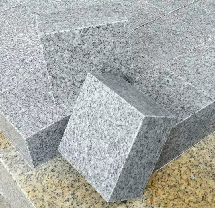 Sawn Gray Granite Cubes